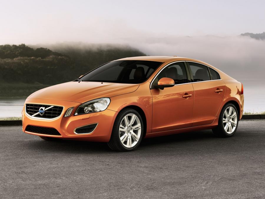 Volvo S60 2010 года  (фото 90 из 226)